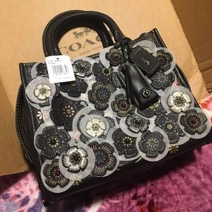 Coach tooled tea rose Rogue 25 BNWT
